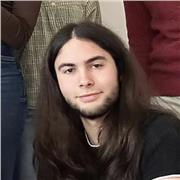 Profesor primerizo con experiencia previa como particular en clases de inglés.